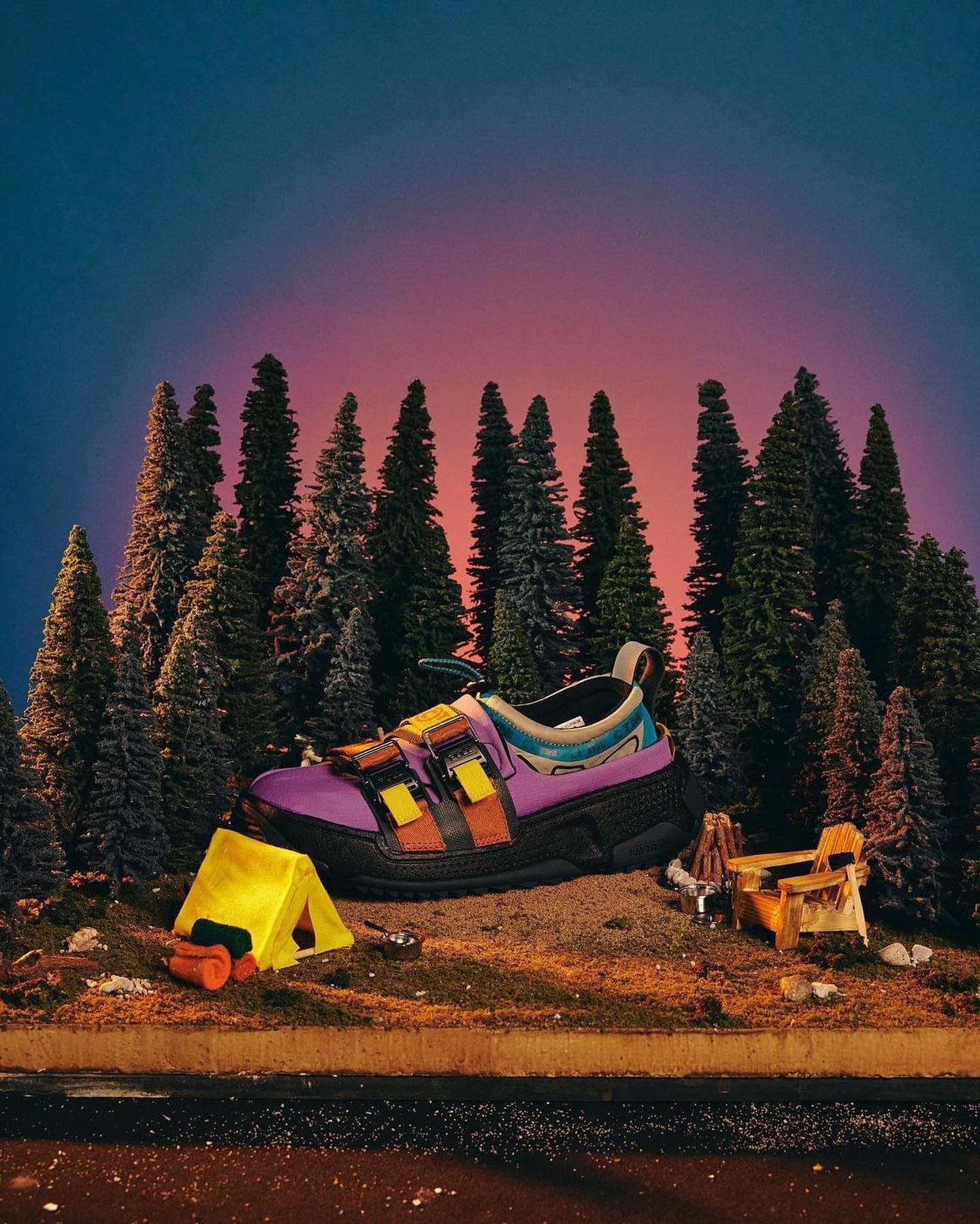 MARKET’s outdoor-themed campaign, staged as a miniature diorama.