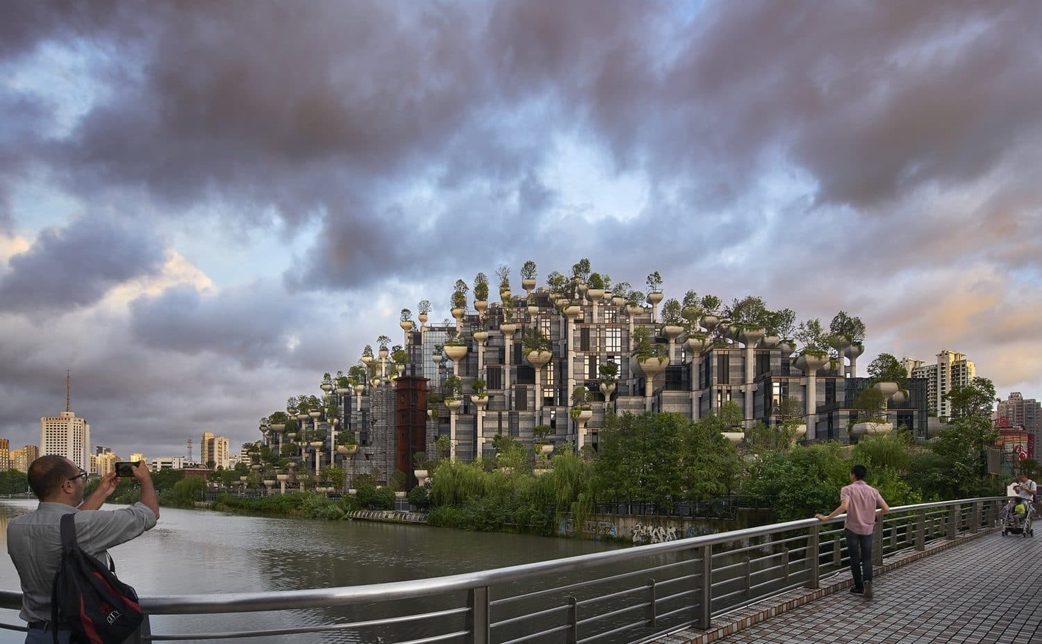 1000 Trees, Heatherwick Studio’s terraced complex on Suzhou Creek